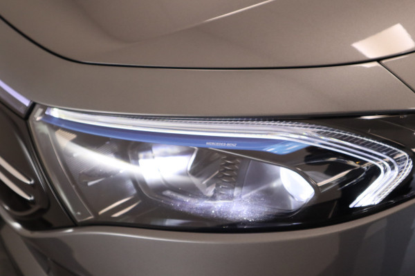 Mercedes-Benz EQA 300 4MATIC Business Solution AMG 67 kWh ACC Panoramadak Blindspot Mercedes-Benz EQA 300 4MATIC Business Solution AMG 67 kWh ACC Panoramadak Blindspot