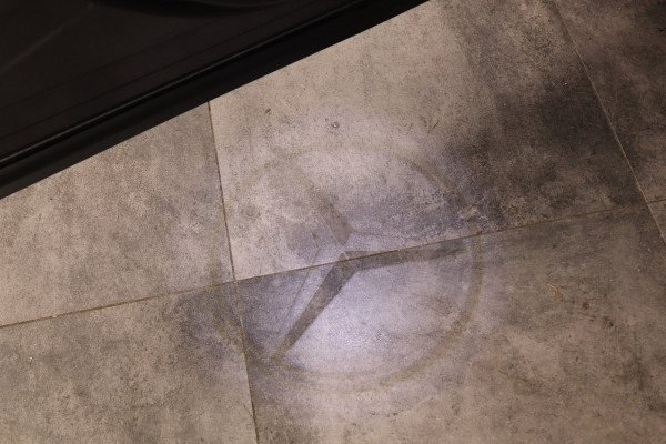 Mercedes-Benz EQA 300 4MATIC Business Solution AMG 67 kWh ACC Panoramadak Blindspot Mercedes-Benz EQA 300 4MATIC Business Solution AMG 67 kWh ACC Panoramadak Blindspot