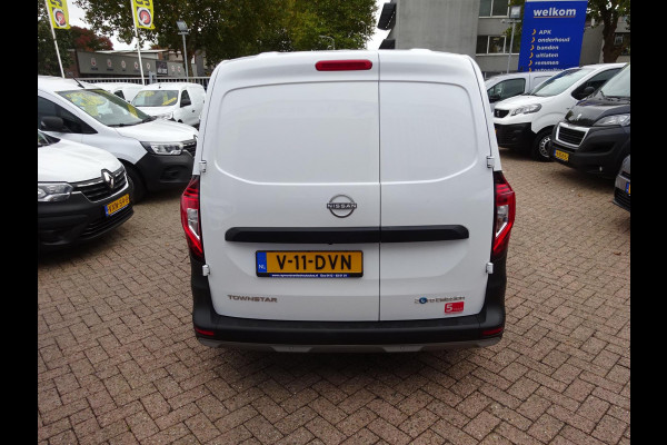 Nissan Townstar N-Connecta L2 VERLENGDE UITV. 45 kWh 100 % Elektrisch 301 Km ( WLPT ) Nissan Townstar N-Connecta L2 VERLENGDE UITV. 45 kWh 100 % Elektrisch 301 Km ( WLPT )
