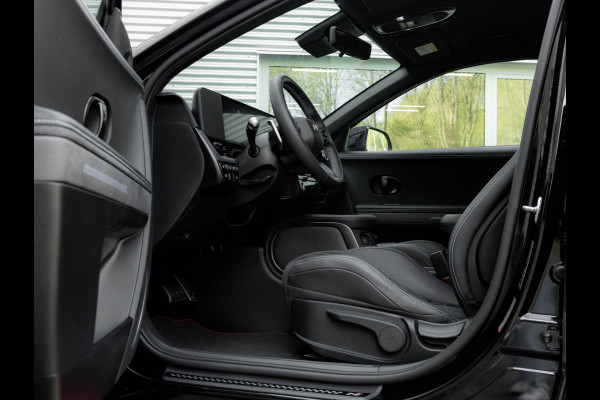 Hyundai IONIQ 5 N AWD 84 kWh - 650 PK - 770 NM - Panorama Dak Hyundai IONIQ 5 N AWD 84 kWh - 650 PK - 770 NM - Panorama Dak