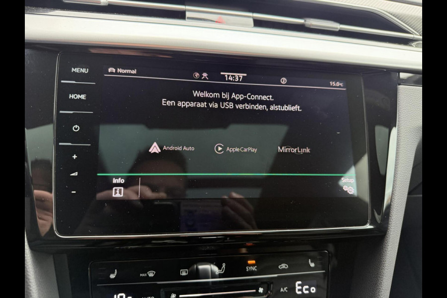 Volkswagen Arteon Shooting Brake 1.4 TSI eHybrid R-Line PANO , HEADUP, LEDER Volkswagen Arteon Shooting Brake 1.4 TSI eHybrid R-Line PANO , HEADUP, LEDER