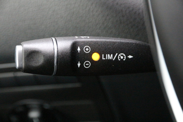 Mercedes-Benz Vito 190PK CDI | DC | L2H1 | 2.5t Trekhaak | Cruise | Airco.. Mercedes-Benz Vito 190PK CDI | DC | L2H1 | 2.5t Trekhaak | Cruise | Airco..