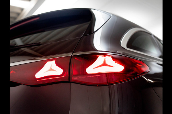 Mercedes-Benz E-Klasse Estate E 300 e Luxury Line | Superscreen | Burmester | Head up | Memory | Trekhaak Mercedes-Benz E-Klasse Estate E 300 e Luxury Line | Superscreen | Burmester | Head up | Memory | Trekhaak