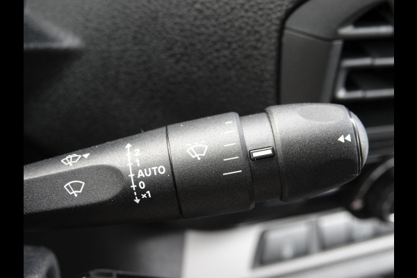 Opel Vivaro Electric L3 75 kWh | 2x schuifdeur | 8 jaar garantie | Dynamic NAV pakket | Apple Carplay | rondom zicht camera's | dodehoek detectie | parkeersensoren voor & achter | Comfort scheidingswand | rijklaarprijs Opel Vivaro Electric L3 75 kWh | 2x schuifdeur | 8 jaar garantie | Dynamic NAV pakket | Apple Carplay | rondom zicht camera's | dodehoek detectie | parkeersensoren voor & achter | Comfort scheidingswand | rijklaarprijs