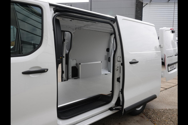 Opel Vivaro Electric L3 75 kWh | 2x schuifdeur | 0% rente | Dynamic NAV pakket | Apple Carplay | rondom zicht camera's | dodehoek detectie | parkeersensoren voor & achter | Comfort scheidingswand | rijklaarprijs Opel Vivaro Electric L3 75 kWh | 2x schuifdeur | 0% rente | Dynamic NAV pakket | Apple Carplay | rondom zicht camera's | dodehoek detectie | parkeersensoren voor & achter | Comfort scheidingswand | rijklaarprijs