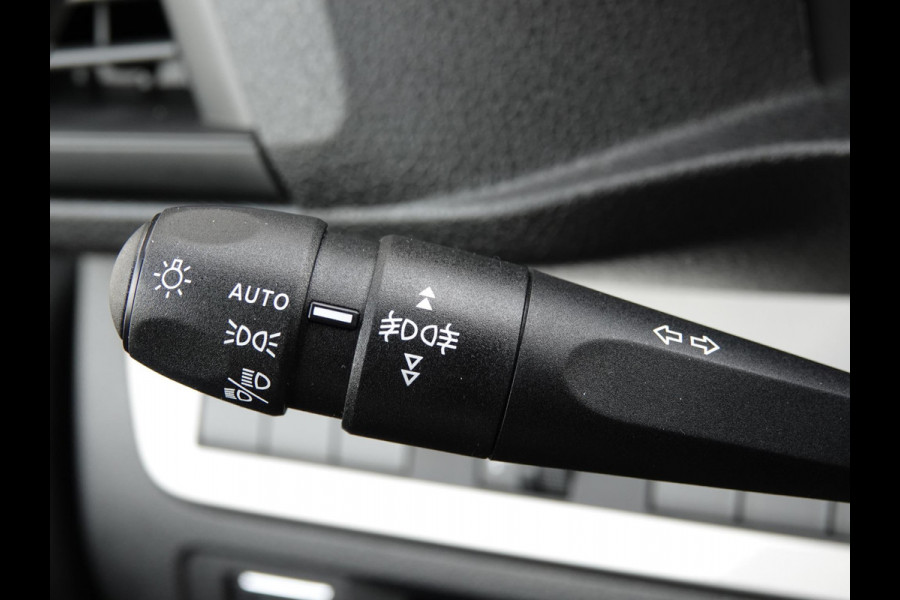 Opel Vivaro Electric L3 75 kWh | 2x schuifdeur | 0% rente | Dynamic NAV pakket | Apple Carplay | rondom zicht camera's | dodehoek detectie | parkeersensoren voor & achter | Comfort scheidingswand | rijklaarprijs Opel Vivaro Electric L3 75 kWh | 2x schuifdeur | 0% rente | Dynamic NAV pakket | Apple Carplay | rondom zicht camera's | dodehoek detectie | parkeersensoren voor & achter | Comfort scheidingswand | rijklaarprijs