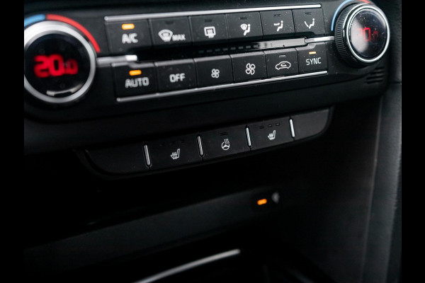 Kia Ceed Sportswagon 1.0 T-GDi Design Edition l navigatie l stoel en stuurwielverwarming l EL. kofferklep l JBL premium Sound Kia Ceed Sportswagon 1.0 T-GDi Design Edition l navigatie l stoel en stuurwielverwarming l EL. kofferklep l JBL premium Sound