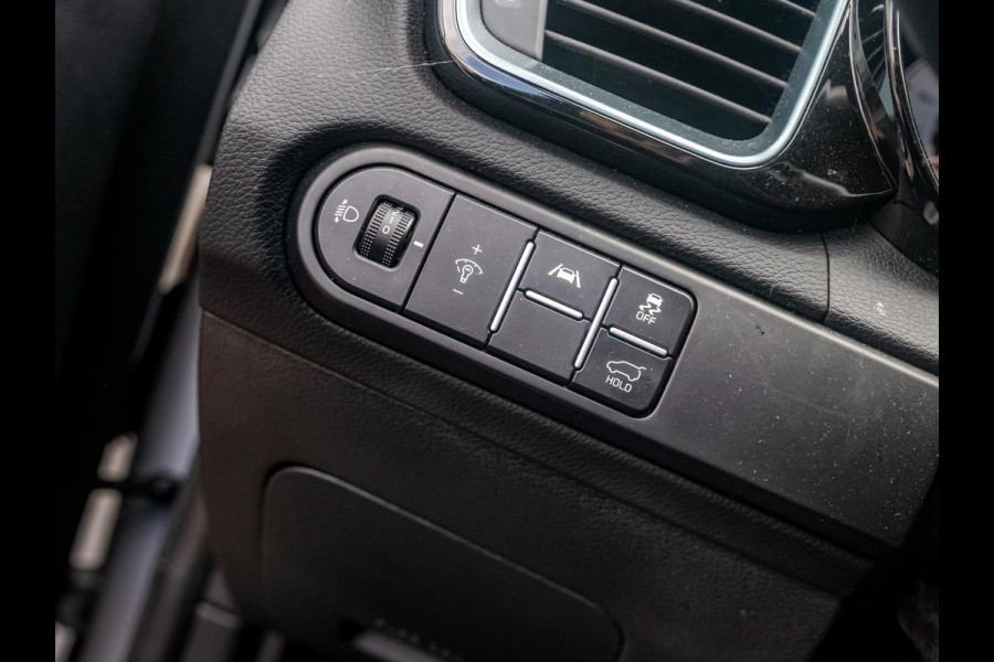 Kia Ceed Sportswagon 1.0 T-GDi Design Edition l navigatie l stoel en stuurwielverwarming l EL. kofferklep l JBL premium Sound Kia Ceed Sportswagon 1.0 T-GDi Design Edition l navigatie l stoel en stuurwielverwarming l EL. kofferklep l JBL premium Sound