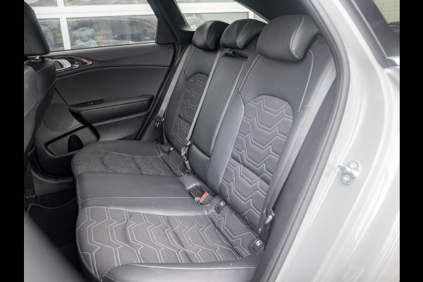 Kia Ceed Sportswagon 1.0 T-GDi Design Edition l navigatie l stoel en stuurwielverwarming l EL. kofferklep l JBL premium Sound Kia Ceed Sportswagon 1.0 T-GDi Design Edition l navigatie l stoel en stuurwielverwarming l EL. kofferklep l JBL premium Sound