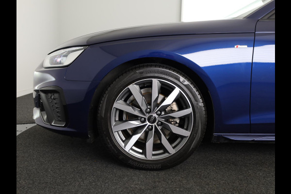 Audi A4 Avant 35 TFSI S edition Competition 150 pk S-tronic | Private lease vanaf € 751,- per maand | Verlengde garantie | Navigatie | Parkeersensoren | Stoelverwarming | S-Line |