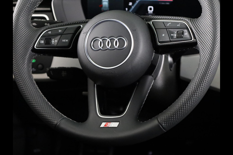 Audi A4 Avant 35 TFSI S edition Competition 150 pk S-tronic | Private lease vanaf € 751,- per maand | Verlengde garantie | Navigatie | Parkeersensoren | Stoelverwarming | S-Line |