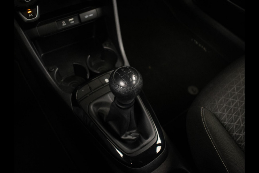 Kia Picanto 1.0 CVVT ComfortPlusLine Navigator Sport (APPLE CARPLAY.NAVI,CAMERA,LED,SPORTSTOELEN,AIRCO,PDC,NETTESTAAT) Kia Picanto 1.0 CVVT ComfortPlusLine Navigator Sport (APPLE CARPLAY.NAVI,CAMERA,LED,SPORTSTOELEN,AIRCO,PDC,NETTESTAAT)