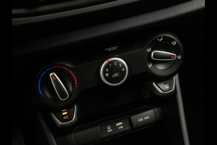 Kia Picanto 1.0 CVVT ComfortPlusLine Navigator Sport (APPLE CARPLAY.NAVI,CAMERA,LED,SPORTSTOELEN,AIRCO,PDC,NETTESTAAT) Kia Picanto 1.0 CVVT ComfortPlusLine Navigator Sport (APPLE CARPLAY.NAVI,CAMERA,LED,SPORTSTOELEN,AIRCO,PDC,NETTESTAAT)