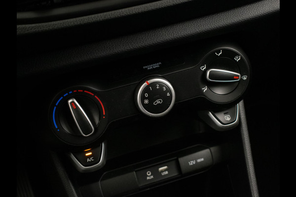 Kia Picanto 1.0 CVVT ComfortPlusLine Navigator Sport (APPLE CARPLAY.NAVI,CAMERA,LED,SPORTSTOELEN,AIRCO,PDC,NETTESTAAT) Kia Picanto 1.0 CVVT ComfortPlusLine Navigator Sport (APPLE CARPLAY.NAVI,CAMERA,LED,SPORTSTOELEN,AIRCO,PDC,NETTESTAAT)