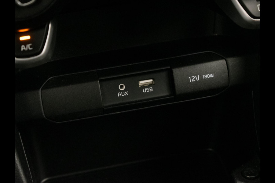 Kia Picanto 1.0 CVVT ComfortPlusLine Navigator Sport (APPLE CARPLAY.NAVI,CAMERA,LED,SPORTSTOELEN,AIRCO,PDC,NETTESTAAT) Kia Picanto 1.0 CVVT ComfortPlusLine Navigator Sport (APPLE CARPLAY.NAVI,CAMERA,LED,SPORTSTOELEN,AIRCO,PDC,NETTESTAAT)