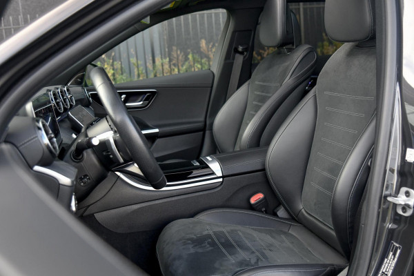 Mercedes-Benz C-Klasse Estate 300 e AMG Premium Plus. Pano, Memory, Distro+, HUD, 360 3D, Trekh, Burm, Keyless, Digital, Stuurvw! Mercedes-Benz C-Klasse Estate 300 e AMG Premium Plus. Pano, Memory, Distro+, HUD, 360 3D, Trekh, Burm, Keyless, Digital, Stuurvw!