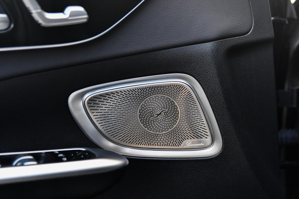 Mercedes-Benz C-Klasse Estate 300 e AMG Premium Plus. Pano, Memory, Distro+, HUD, 360 3D, Trekh, Burm, Keyless, Digital, Stuurvw! Mercedes-Benz C-Klasse Estate 300 e AMG Premium Plus. Pano, Memory, Distro+, HUD, 360 3D, Trekh, Burm, Keyless, Digital, Stuurvw!