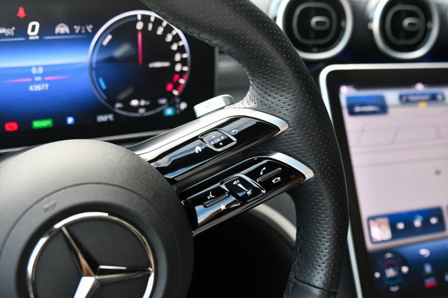 Mercedes-Benz C-Klasse Estate 300 e AMG Premium Plus. Pano, Memory, Distro+, HUD, 360 3D, Trekh, Burm, Keyless, Digital, Stuurvw! Mercedes-Benz C-Klasse Estate 300 e AMG Premium Plus. Pano, Memory, Distro+, HUD, 360 3D, Trekh, Burm, Keyless, Digital, Stuurvw!