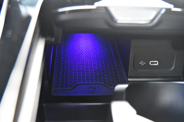 Mercedes-Benz C-Klasse Estate 300 e AMG Premium Plus. Pano, Memory, Distro+, HUD, 360 3D, Trekh, Burm, Keyless, Digital, Stuurvw! Mercedes-Benz C-Klasse Estate 300 e AMG Premium Plus. Pano, Memory, Distro+, HUD, 360 3D, Trekh, Burm, Keyless, Digital, Stuurvw!