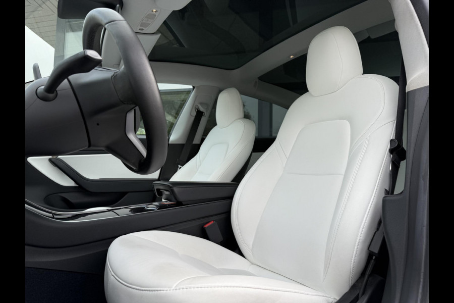 Tesla Model 3 Performance AWD | Autopilot | Panorama | Leder | Tesla Model 3 Performance AWD | Autopilot | Panorama | Leder |