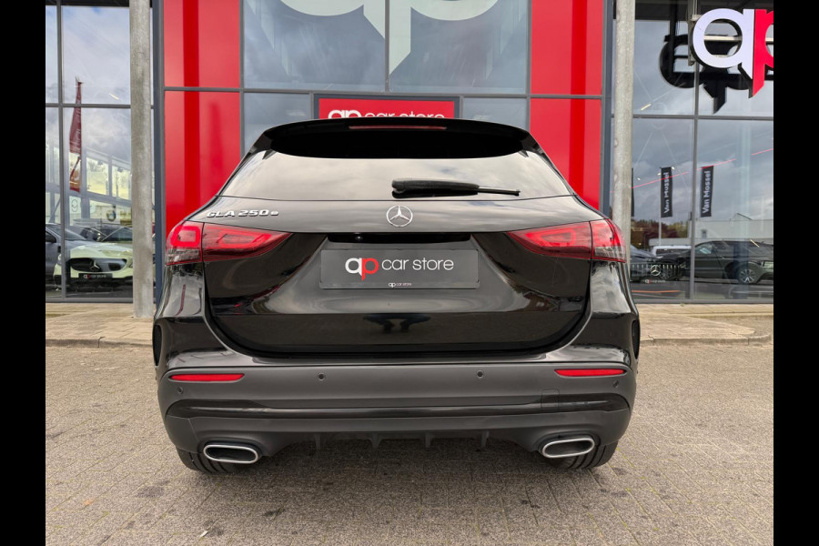 Mercedes-Benz GLA 250 e Business Solution AMG Limited/ Panorama Mercedes-Benz GLA 250 e Business Solution AMG Limited/ Panorama