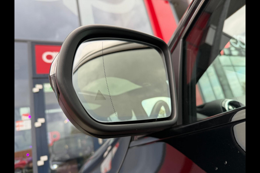 Mercedes-Benz GLA 250 e Business Solution AMG Limited/ Panorama Mercedes-Benz GLA 250 e Business Solution AMG Limited/ Panorama