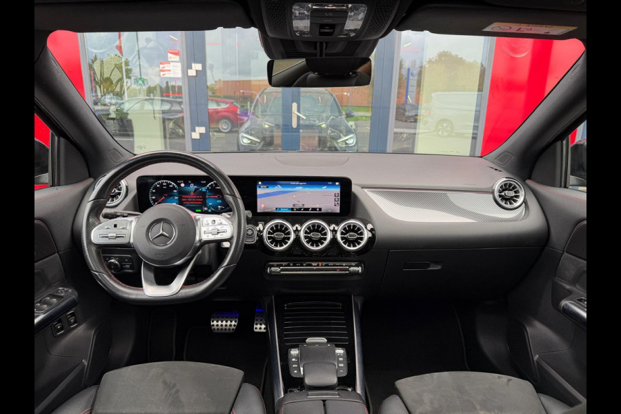 Mercedes-Benz GLA 250 e Business Solution AMG Limited/ Panorama Mercedes-Benz GLA 250 e Business Solution AMG Limited/ Panorama