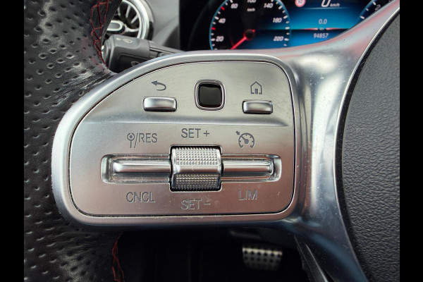 Mercedes-Benz GLA 250 e Business Solution AMG Limited/ Panorama Mercedes-Benz GLA 250 e Business Solution AMG Limited/ Panorama