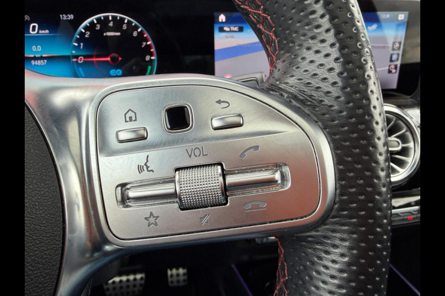 Mercedes-Benz GLA 250 e Business Solution AMG Limited/ Panorama Mercedes-Benz GLA 250 e Business Solution AMG Limited/ Panorama