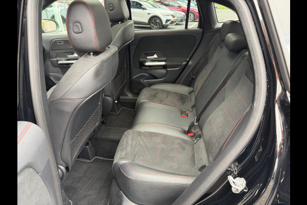 Mercedes-Benz GLA 250 e Business Solution AMG Limited/ Panorama Mercedes-Benz GLA 250 e Business Solution AMG Limited/ Panorama