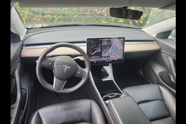 Tesla Model 3 Long Range Dual AWD | Autopilot | Panorama | Leder | Tesla Model 3 Long Range Dual AWD | Autopilot | Panorama | Leder |