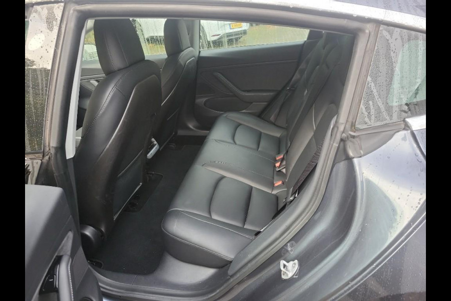 Tesla Model 3 Long Range Dual AWD | Autopilot | Panorama | Leder | Tesla Model 3 Long Range Dual AWD | Autopilot | Panorama | Leder |