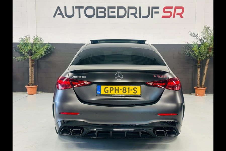 Mercedes-Benz C-Klasse AMG 63 C63 C63s Performance Panoramadak! Sfeerverlichting! Burmester! Vol opties!