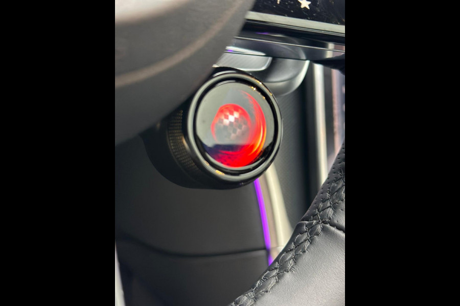 Mercedes-Benz C-Klasse AMG 63 C63 C63s Performance Panoramadak! Sfeerverlichting! Burmester! Vol opties!