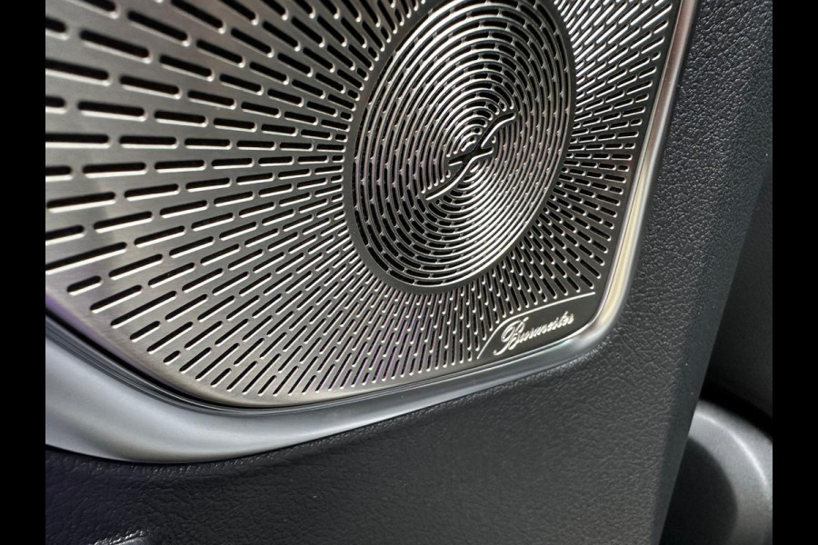 Mercedes-Benz C-Klasse AMG 63 C63 C63s Performance Panoramadak! Sfeerverlichting! Burmester! Vol opties!