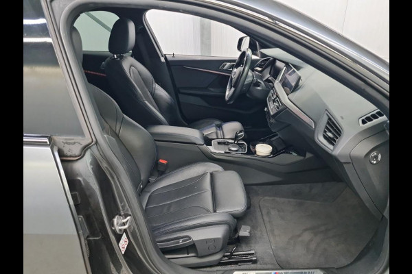 BMW 2 Serie Gran Coupé 218i Aut. M Sport High Executive | Navi | Camera | Live Cockpit | BMW 2 Serie Gran Coupé 218i Aut. M Sport High Executive | Navi | Camera | Live Cockpit |