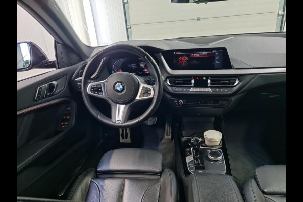 BMW 2 Serie Gran Coupé 218i Aut. M Sport High Executive | Navi | Camera | Live Cockpit | BMW 2 Serie Gran Coupé 218i Aut. M Sport High Executive | Navi | Camera | Live Cockpit |