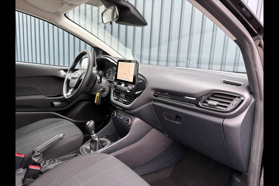 Ford Fiesta 1.0 EcoBoost Connected | Navi | Parkeersensoren | All Season banden | Prijs Rijklaar!!