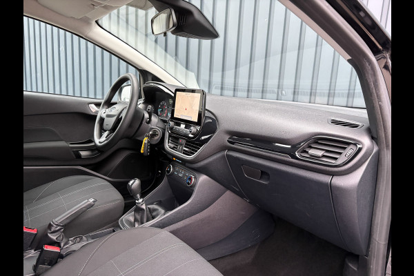 Ford Fiesta 1.0 EcoBoost Connected | Navi | Parkeersensoren | All Season banden | Prijs Rijklaar!!