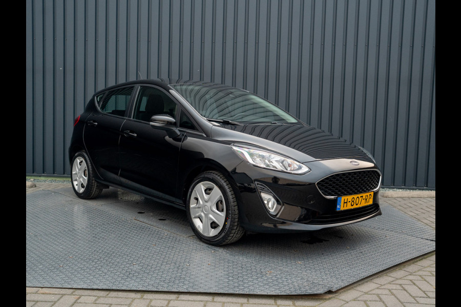 Ford Fiesta 1.0 EcoBoost Connected | Navi | Parkeersensoren | All Season banden | Prijs Rijklaar!!