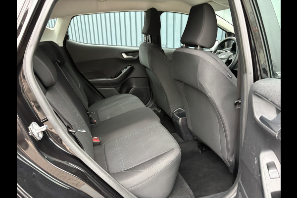 Ford Fiesta 1.0 EcoBoost Connected | Navi | Parkeersensoren | All Season banden | Prijs Rijklaar!!