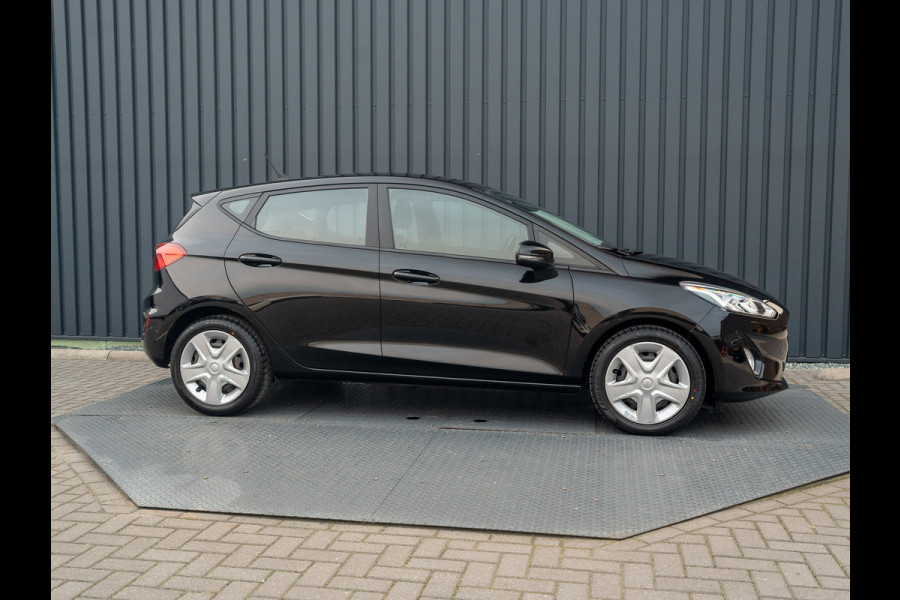 Ford Fiesta 1.0 EcoBoost Connected | Navi | Parkeersensoren | All Season banden | Prijs Rijklaar!!