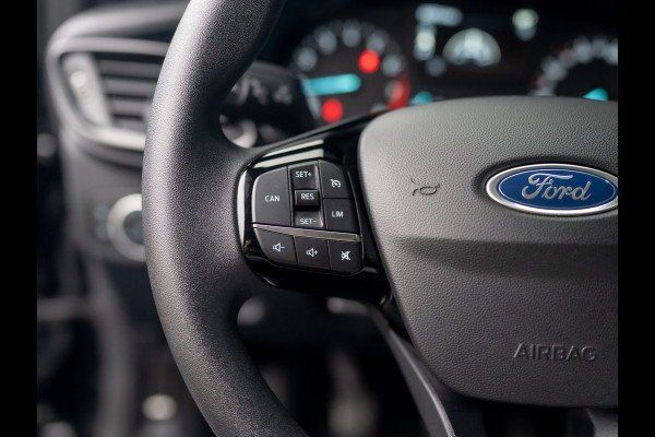 Ford Fiesta 1.0 EcoBoost Connected | Navi | Parkeersensoren | All Season banden | Prijs Rijklaar!!