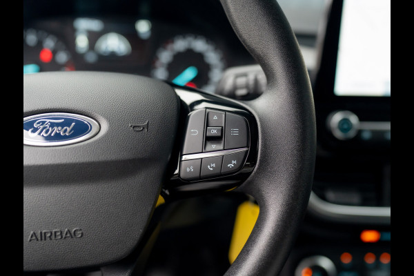 Ford Fiesta 1.0 EcoBoost Connected | Navi | Parkeersensoren | All Season banden | Prijs Rijklaar!!