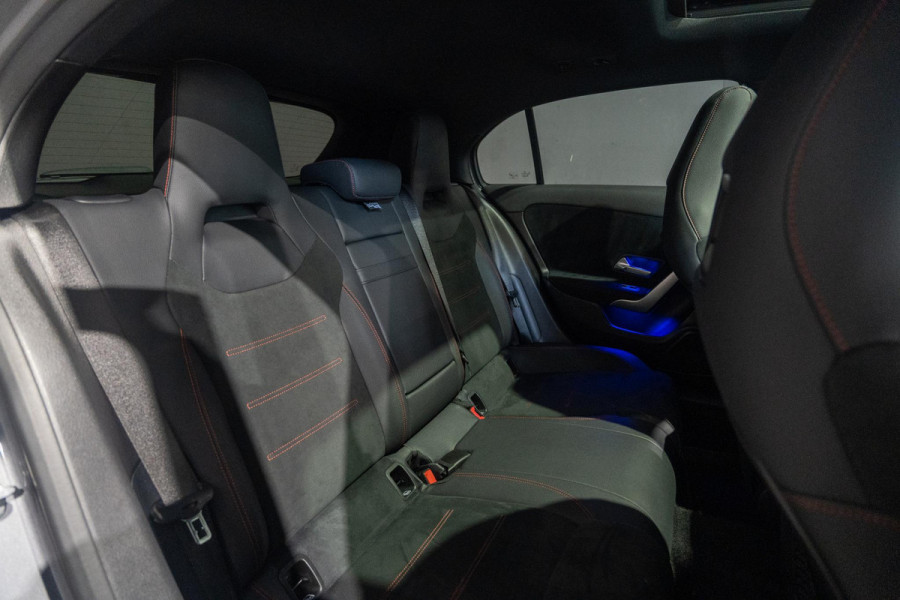 Mercedes-Benz A-Klasse 180 AMG Line | 360 | Memory | Sfeer | Hud Mercedes-Benz A-Klasse 180 AMG Line | 360 | Memory | Sfeer | Hud