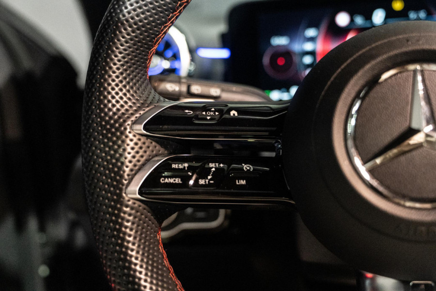 Mercedes-Benz A-Klasse 180 AMG Line | 360 | Memory | Sfeer | Hud Mercedes-Benz A-Klasse 180 AMG Line | 360 | Memory | Sfeer | Hud