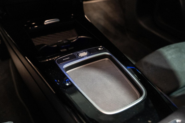 Mercedes-Benz A-Klasse 180 AMG Line | 360 | Memory | Sfeer | Hud Mercedes-Benz A-Klasse 180 AMG Line | 360 | Memory | Sfeer | Hud