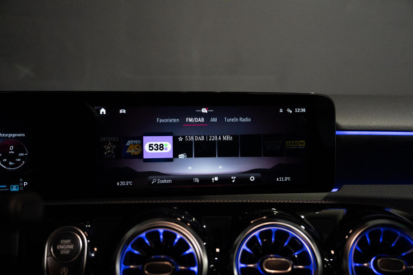 Mercedes-Benz A-Klasse 180 AMG Line | 360 | Memory | Sfeer | Hud Mercedes-Benz A-Klasse 180 AMG Line | 360 | Memory | Sfeer | Hud