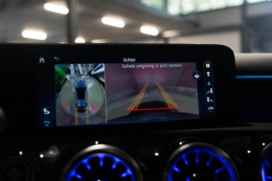 Mercedes-Benz A-Klasse 180 AMG Line | 360 | Memory | Sfeer | Hud Mercedes-Benz A-Klasse 180 AMG Line | 360 | Memory | Sfeer | Hud