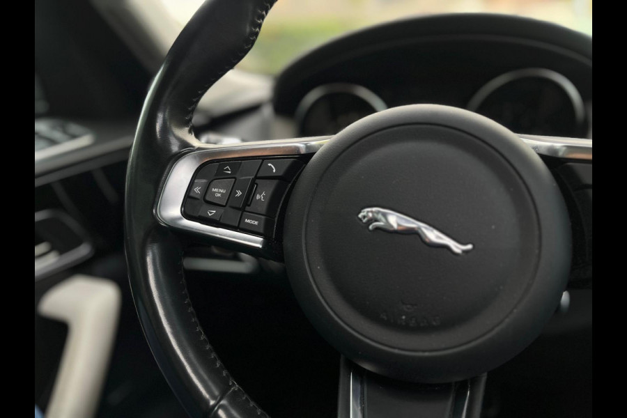 Jaguar F-Pace 2.0t AWD R-Sport, Automaat, Pano, Camera, Cruise, Median, Memory Jaguar F-Pace 2.0t AWD R-Sport, Automaat, Pano, Camera, Cruise, Median, Memory